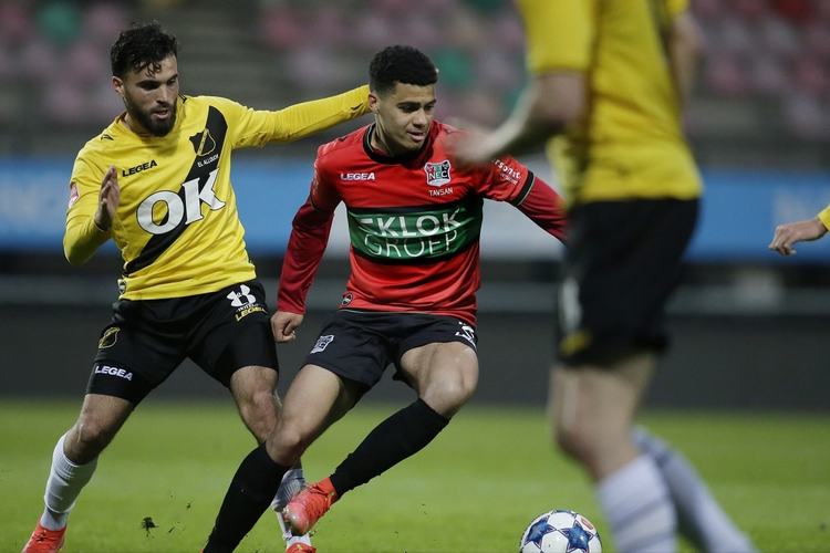 尽管赛季初 尽管赛季初