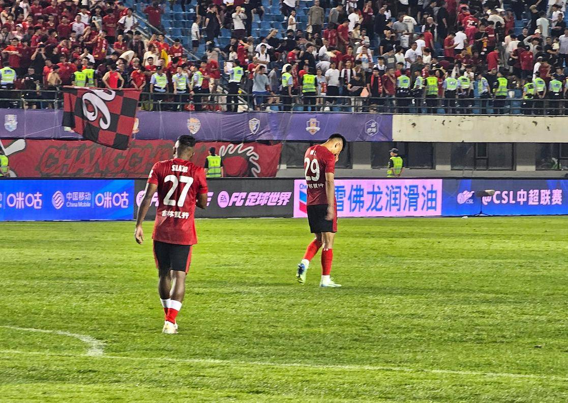 深区护框与 深区护框与